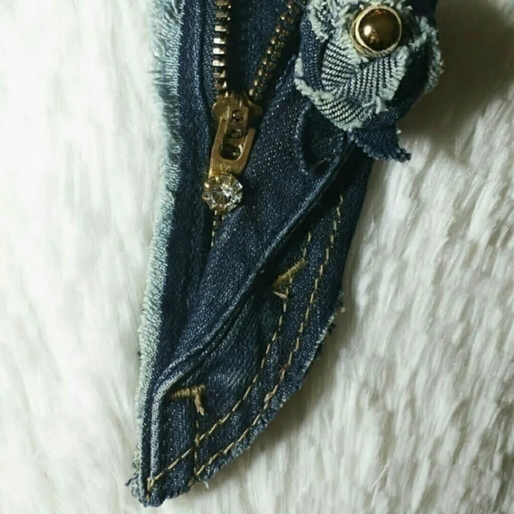 Raw Edge Distressed Levis Denim 